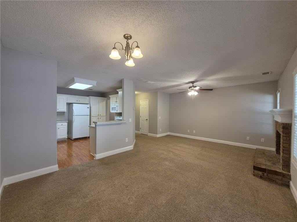 3232 Glenloch Pl - Photo 5 of 18