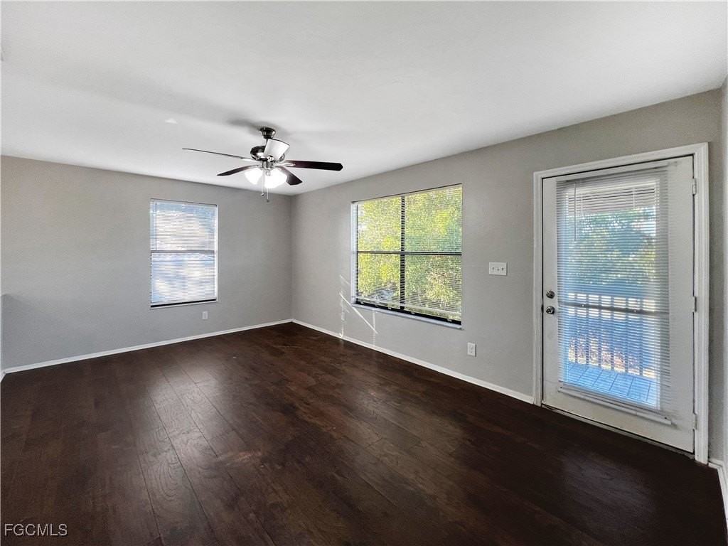 8350 Wren Rd - Photo 5 of 32