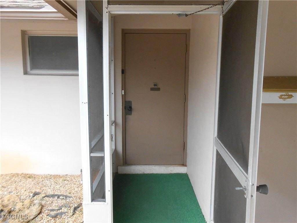 241 Thistle Ct - Photo 4 of 26