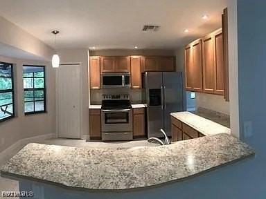 701 Sw 9th Ave - Photo 3 of 6