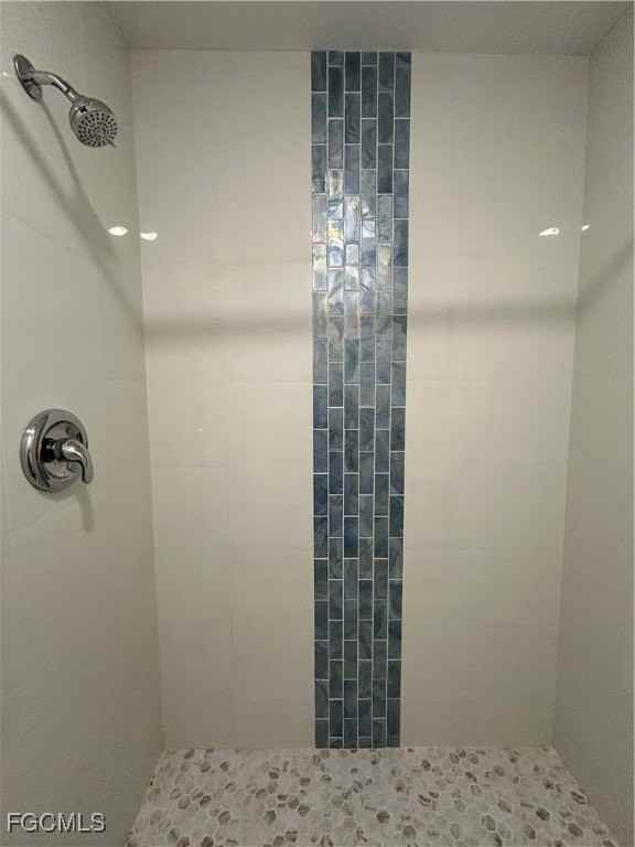 9765/9767 Montana Court unit: 9767 #9767 - Photo 6 of 8