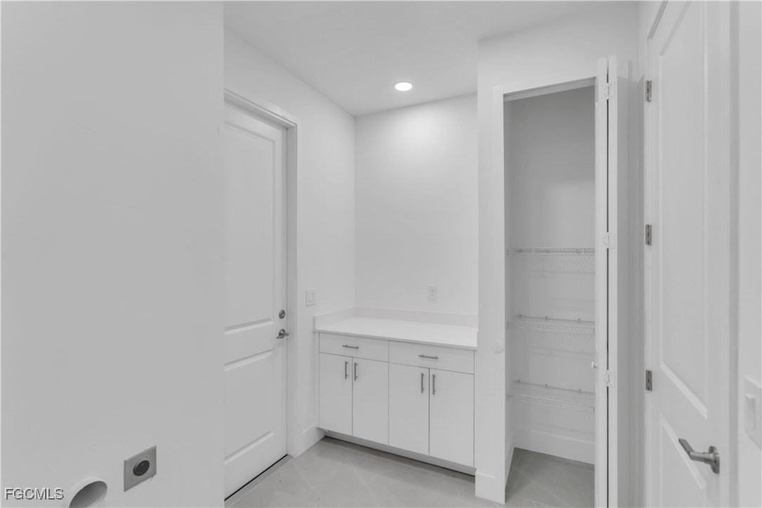 3308 35th St W - Photo 4 of 21