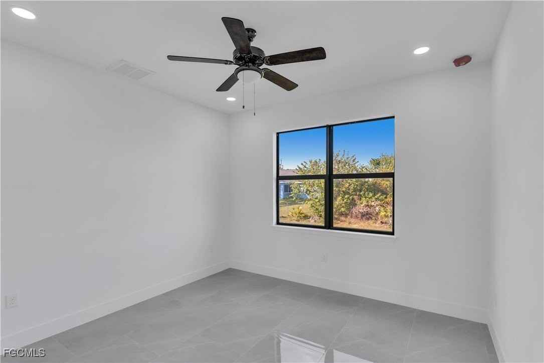 3308 35th St W - Photo 5 of 21