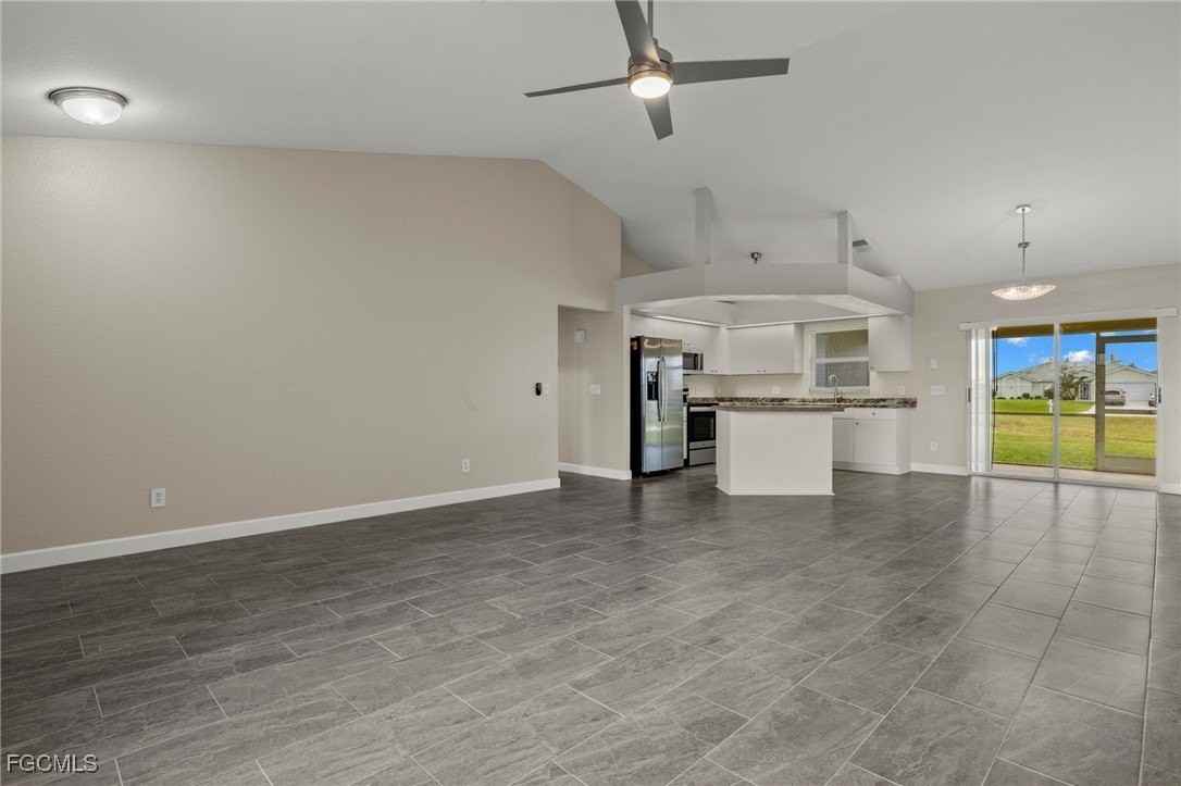 3919 Sw 14th Ave - Photo 5 of 27