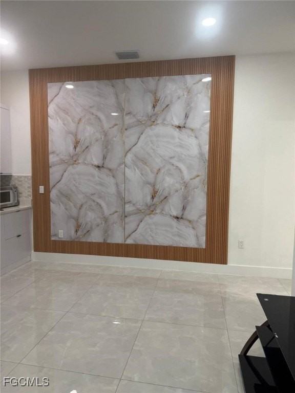 2807 Leeland Heights Blvd E - Photo 2 of 11