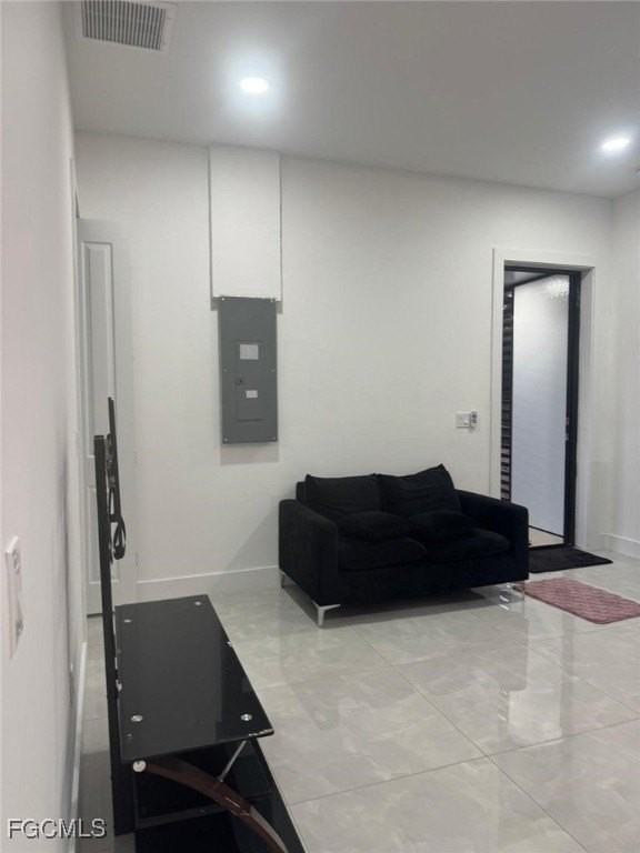 2807 Leeland Heights Blvd E - Photo 4 of 11