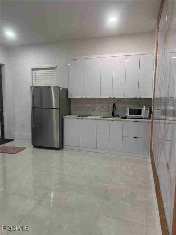 2807 Leeland Heights Blvd E - Photo 6 of 11