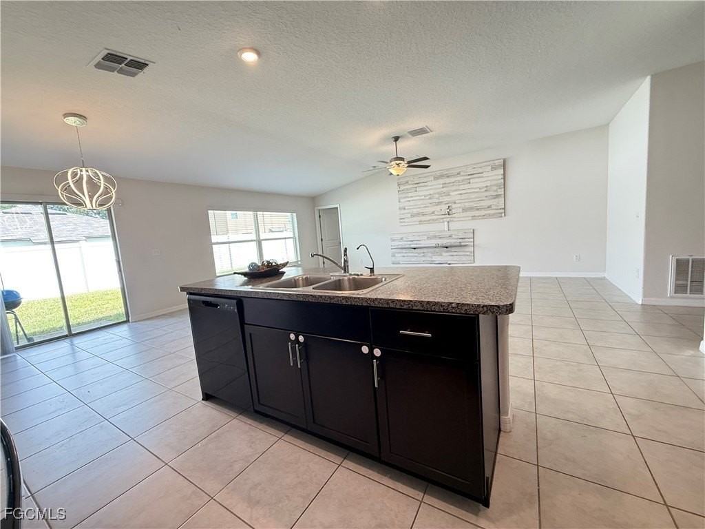 39869 Harmon Grove Ct - Photo 7 of 50