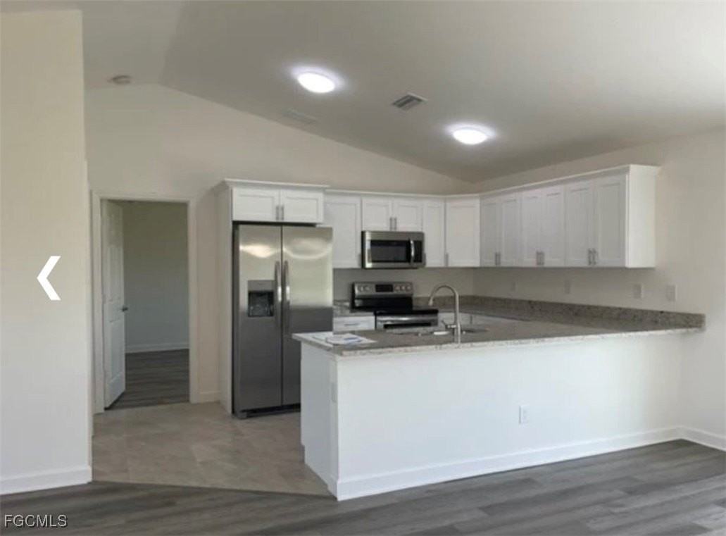 1204 Sw 1st Ter - Photo 5 of 11