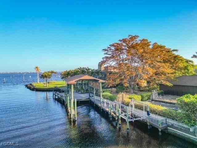 15110 Anchorage Way - Photo 4 of 39