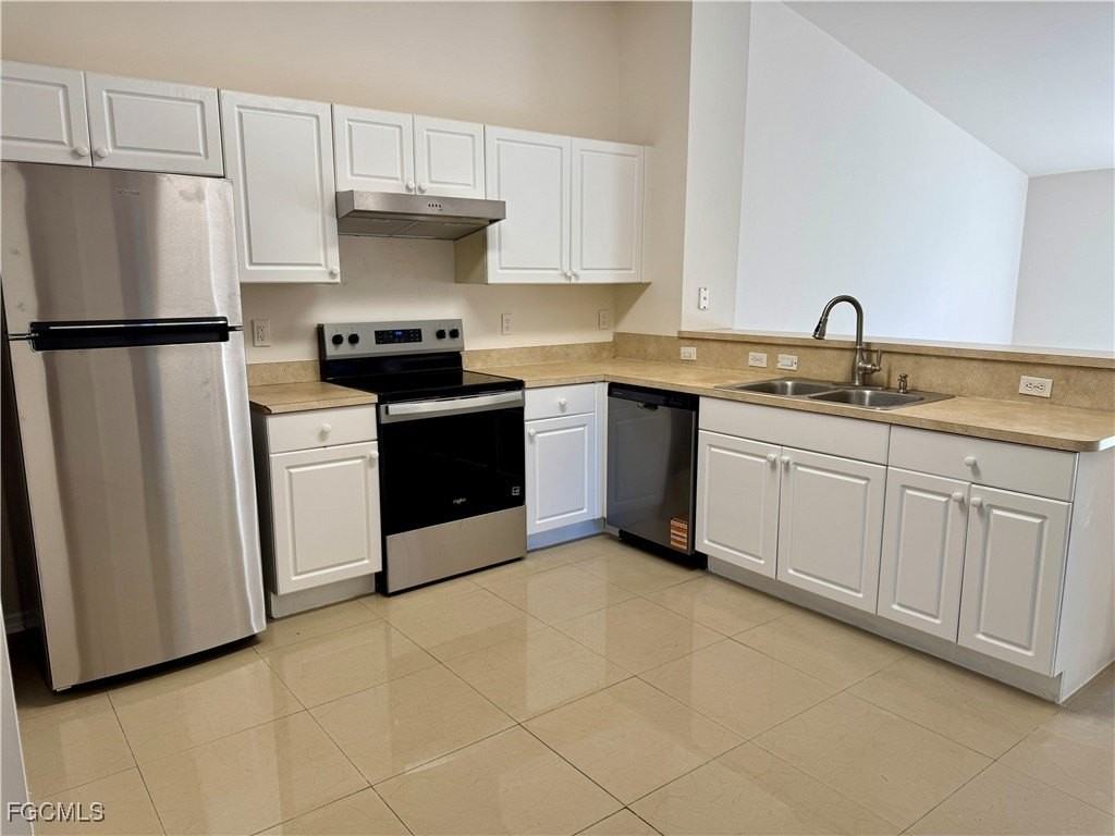 10743 Robinson St - Photo 4 of 11