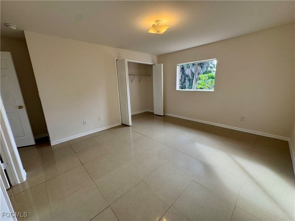 10743 Robinson St - Photo 6 of 11