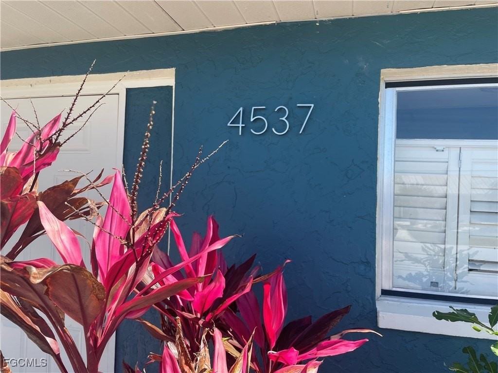 4537 Se 6th Ct - Photo 3 of 15