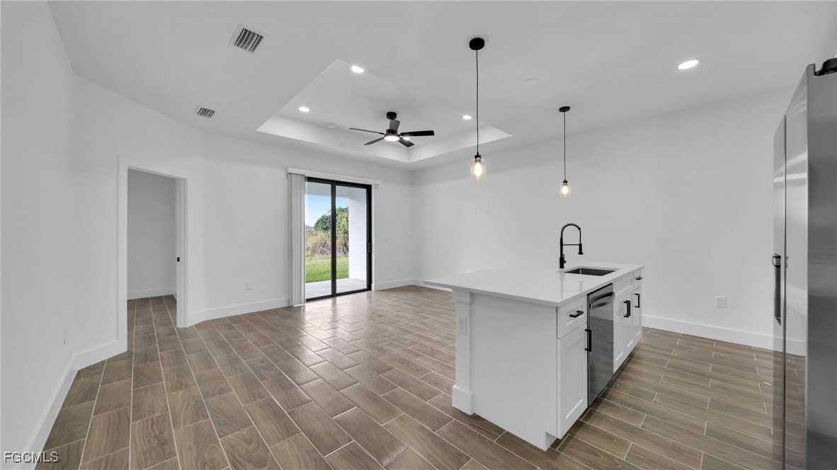 330 Gordon Ave S Unit 2 #2 - Photo 5 of 29