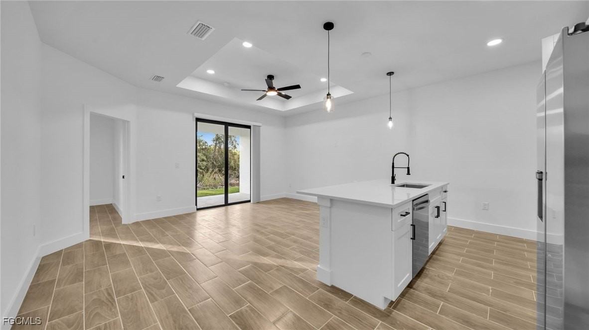 706 Homer Ave S Unit 2 #2 - Photo 4 of 32