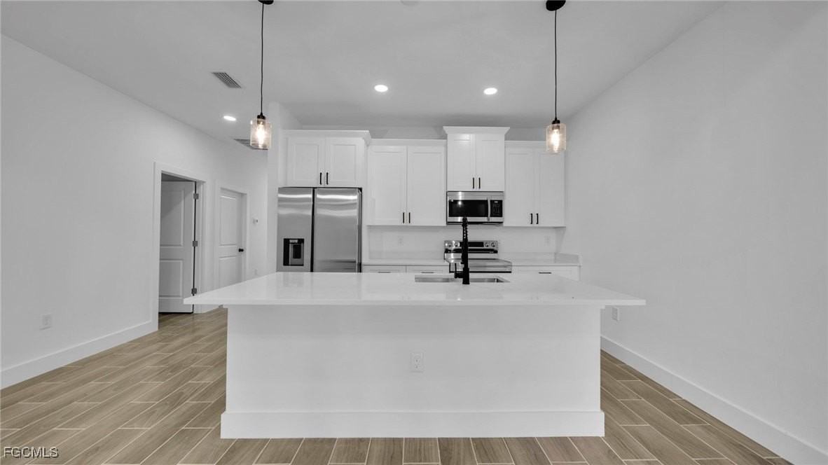 704 Homer Ave S Unit 1 #1 - Photo 7 of 34