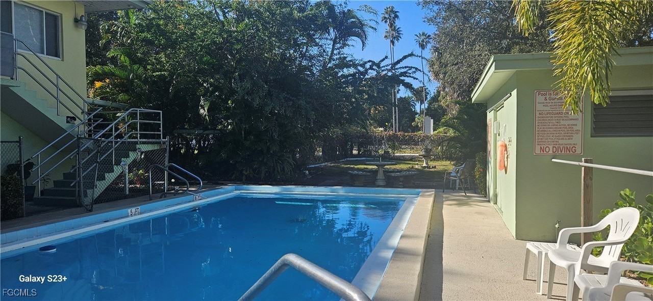 2544 1st St Apt 202 #202 - Photo 2 of 20