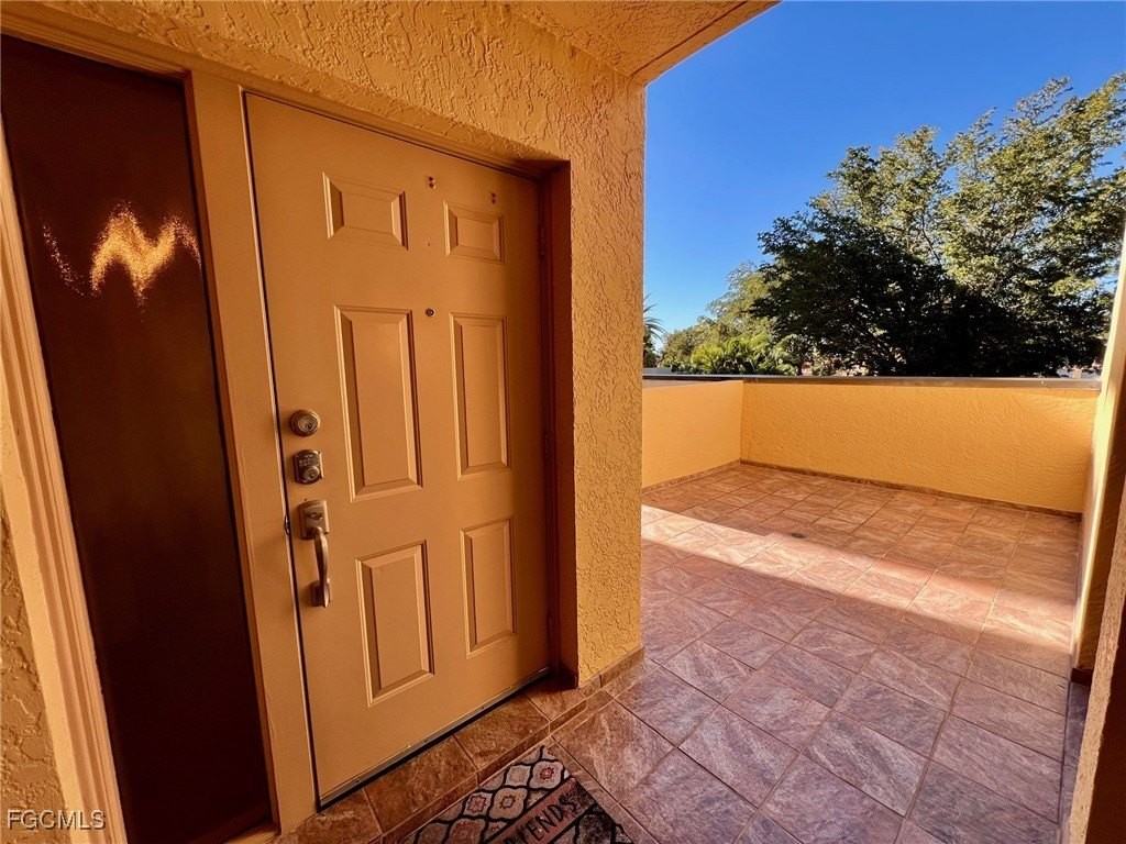 4015 Se 20th Pl Apt 206 #206 - Photo 4 of 33