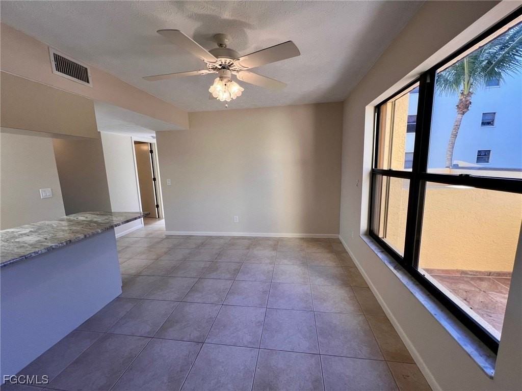 4015 Se 20th Pl Apt 206 #206 - Photo 6 of 33