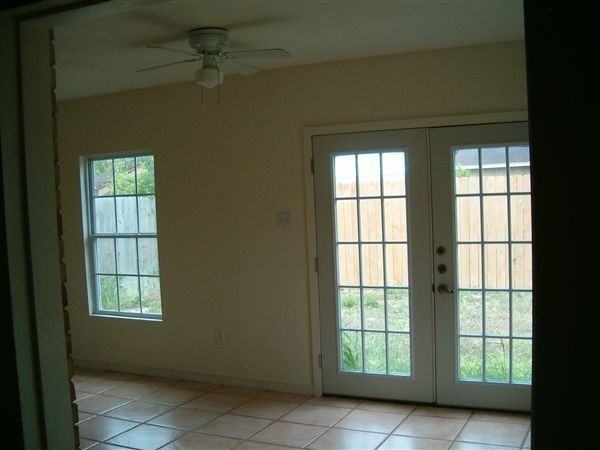 5832 N 28th Ln - Photo 3 of 8