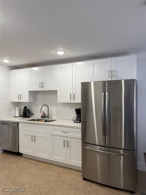 1335 Ne Pine Island Ln - Photo 2 of 24