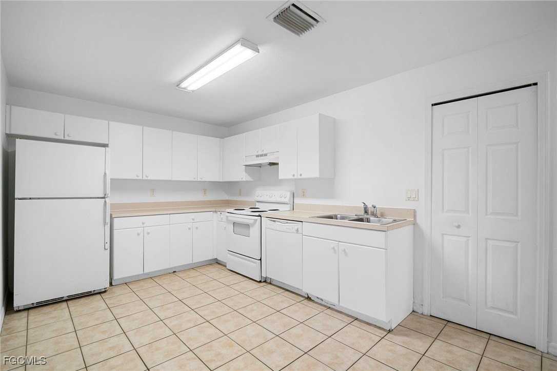 4646 15th St Sw - Photo 7 of 29