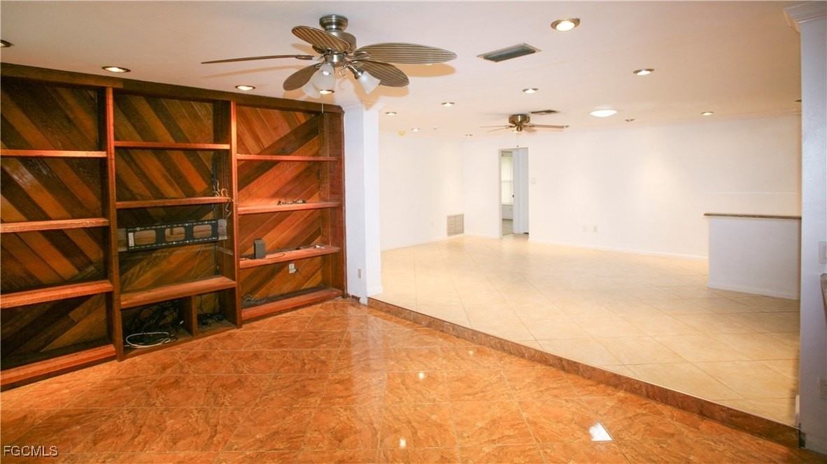 1525 Covington Cir E - Photo 2 of 31