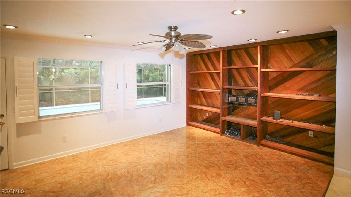 1525 Covington Cir E - Photo 3 of 31