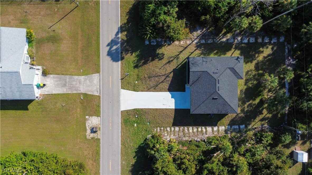 18141 Wintergarden Ave - Photo 4 of 50