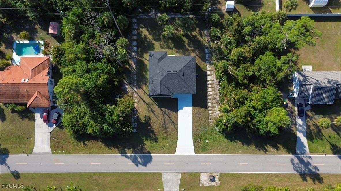 18141 Wintergarden Ave - Photo 7 of 50