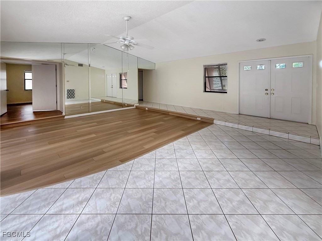 9701 Galley Ct - Photo 3 of 21