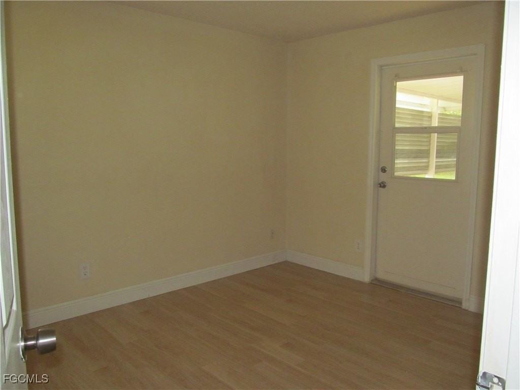 1411 Caywood Cir S - Photo 6 of 17