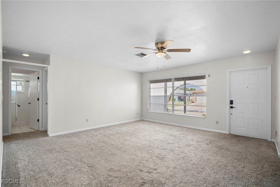 9721 Deerfoot Dr - Photo 6 of 37