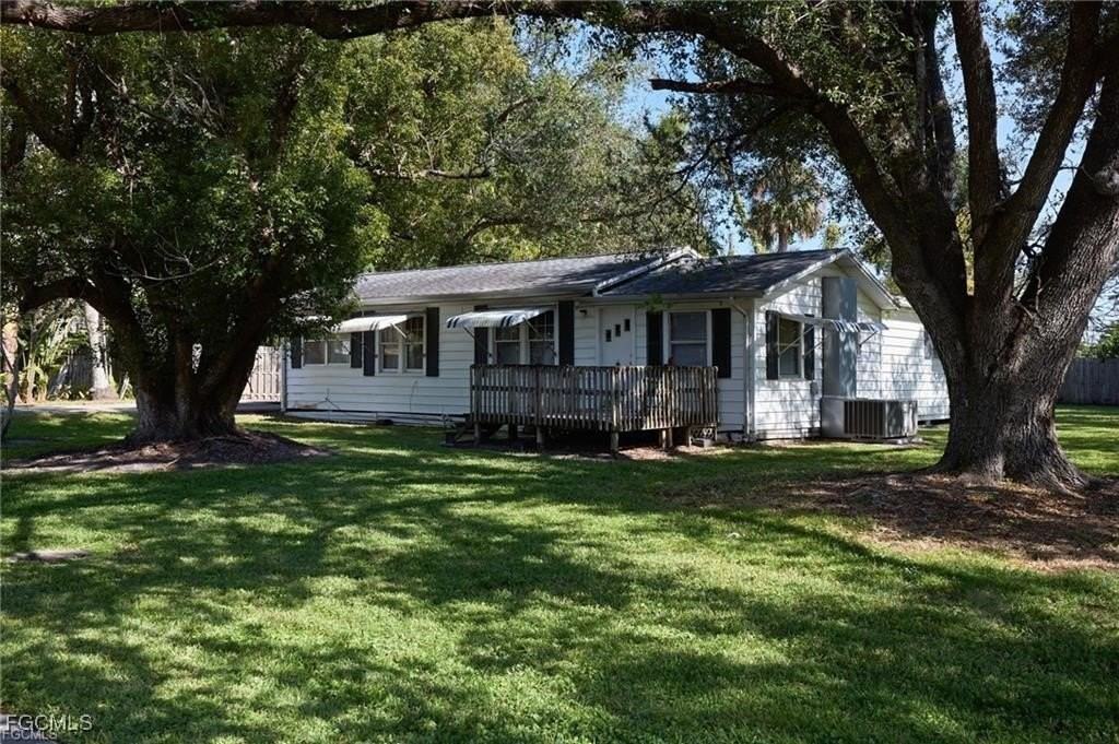 10461 Mcgregor Blvd - Photo 2 of 19