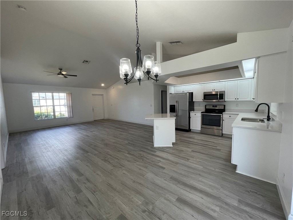 2446 Sw Embers Ter - Photo 5 of 24