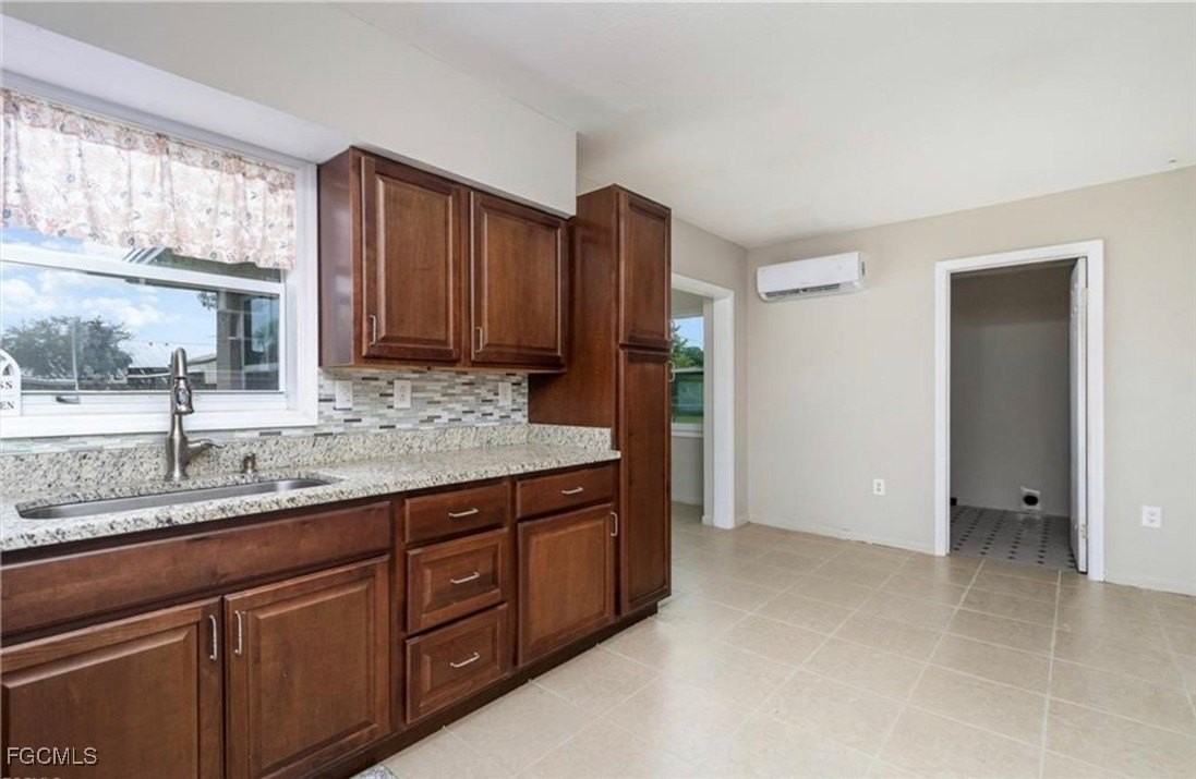 12937 Fourth St - Photo 7 of 26