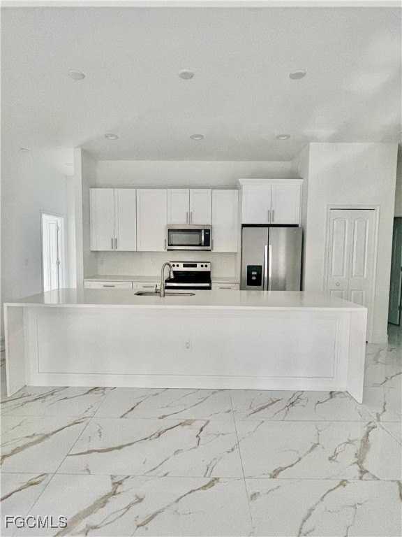 803 Wagner Ave - Photo 5 of 17