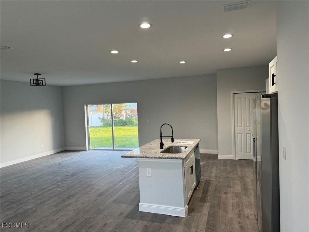 13363 Drysdale Ave - Photo 6 of 8