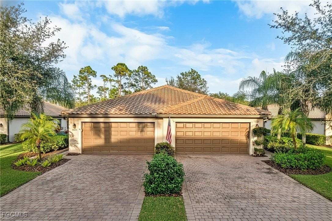 9101 Water Tupelo Rd - Photo 2 of 40