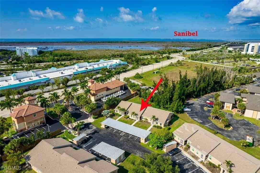16840 Sanibel Sunset Ct Apt 902 #902 - Photo 4 of 34