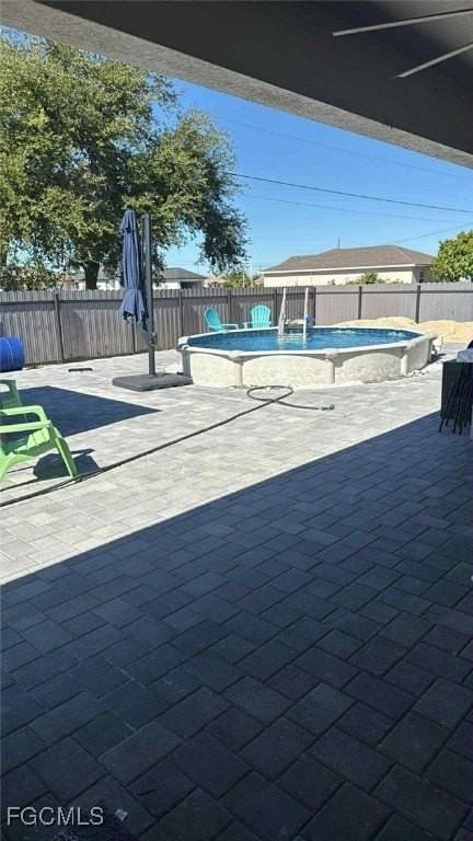 1304 Ne 9th Pl - Photo 3 of 20