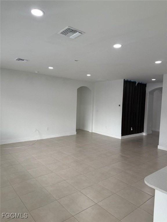 1304 Ne 9th Pl - Photo 6 of 20