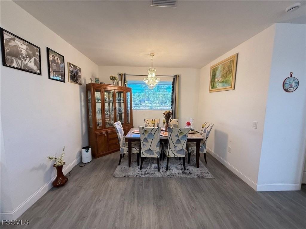 1407 8th Ave - Photo 3 of 10