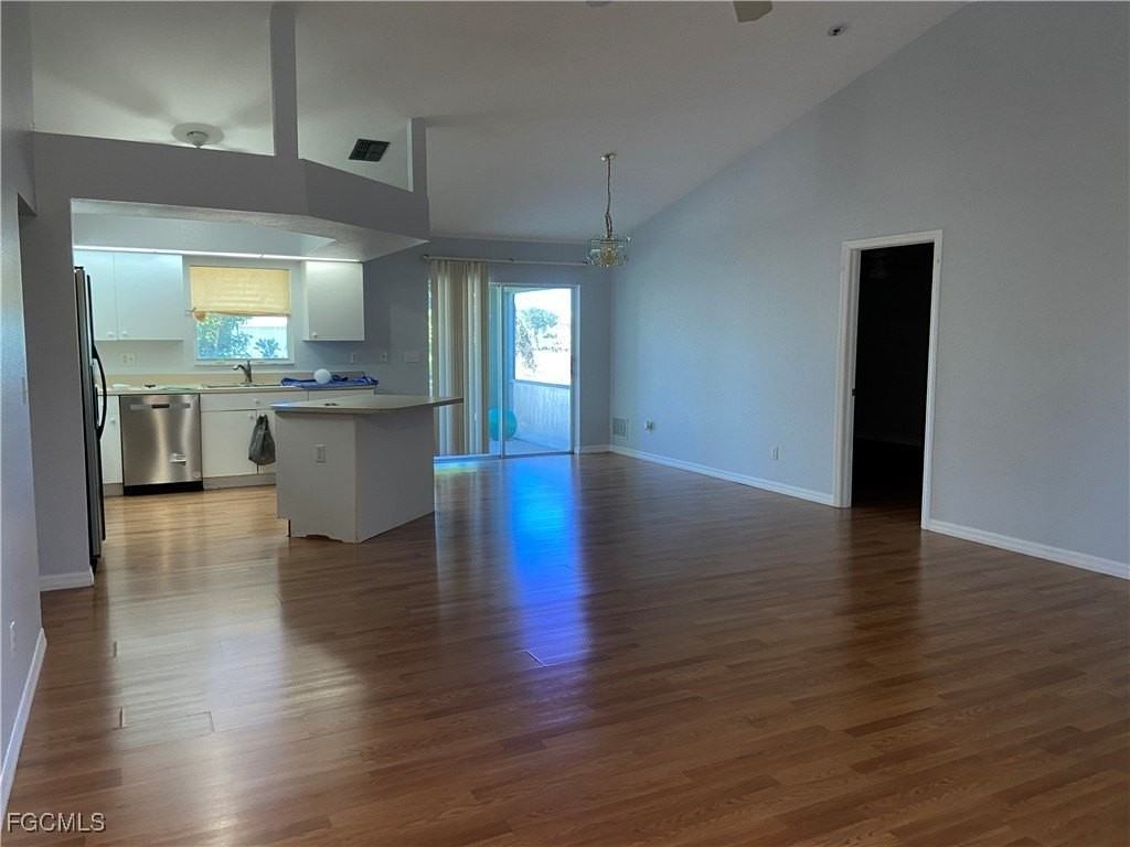 2002 Sw 15th Pl - Photo 2 of 13