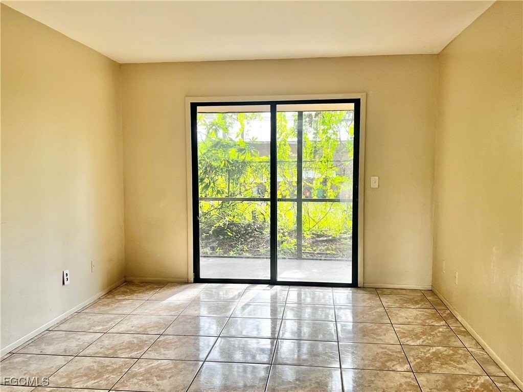 824 Alderman St Apt 106 #106 - Photo 3 of 6