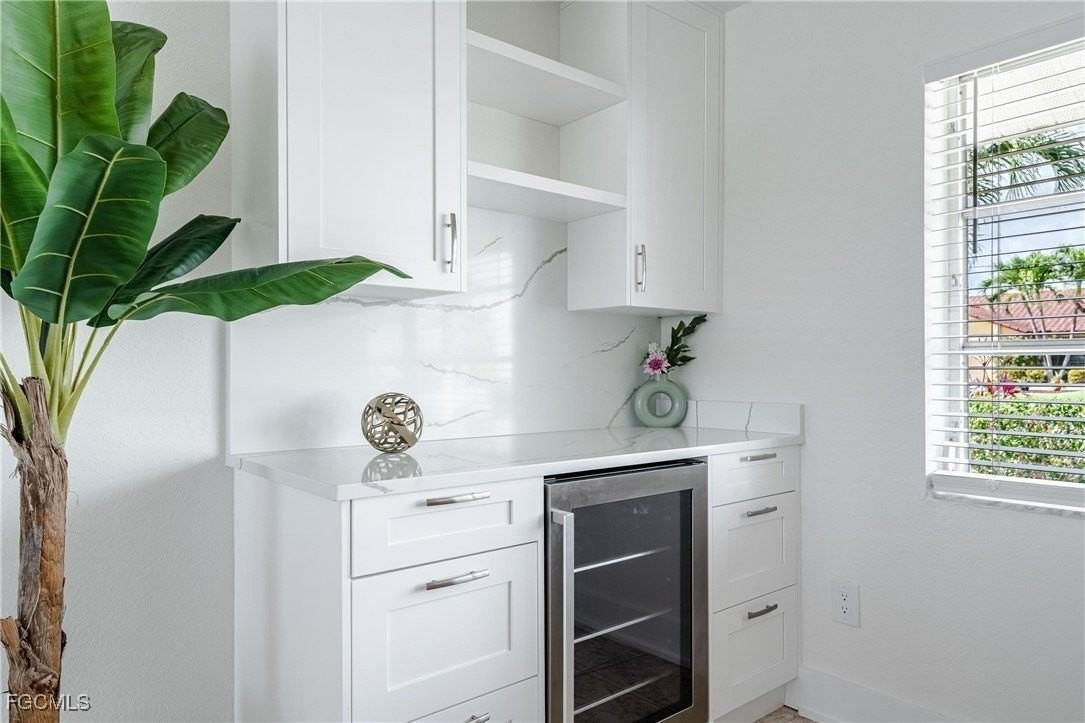 414 Avalon Dr - Photo 5 of 38