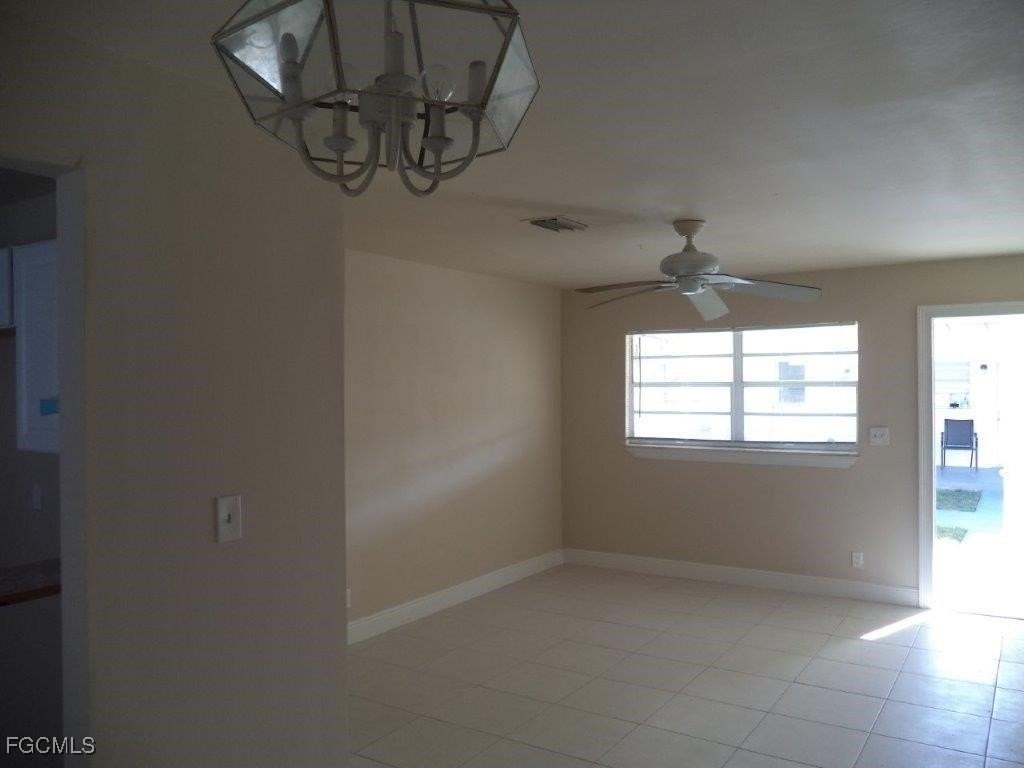 11411 Linda Loma Dr Apt 1-4 #1-4 - Photo 2 of 4