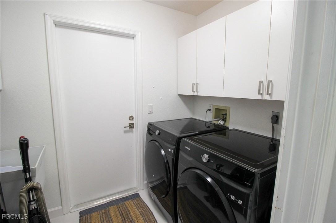 138 Se 20th St - Photo 7 of 18