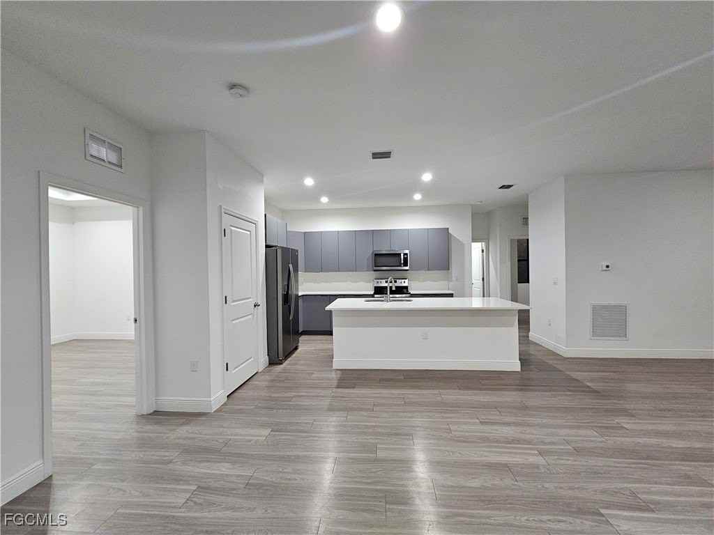 5002 Gramercy Rd - Photo 4 of 27