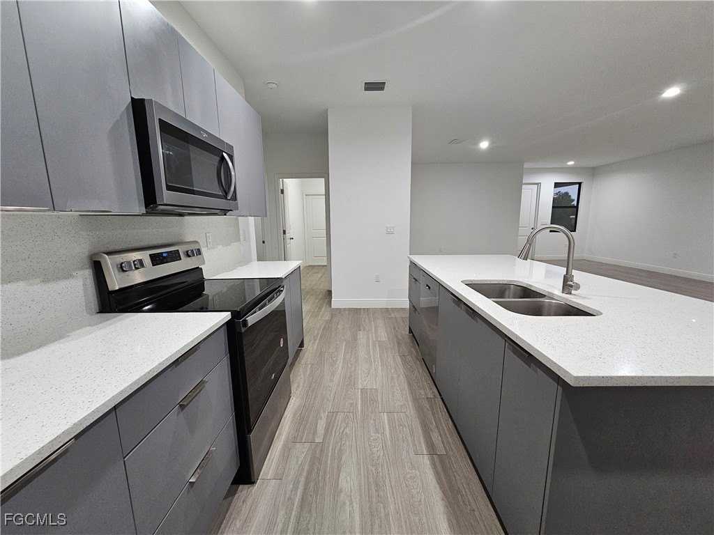 5002 Gramercy Rd - Photo 7 of 27